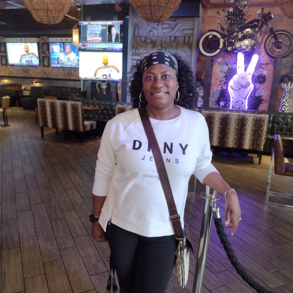 Meet Your Posher, Lady Trucker, Canaan's Mom, Bob's Wife, auntie Kētta! - Picture 4 of 6